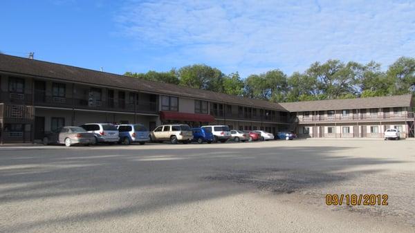 The "L" shaped motel