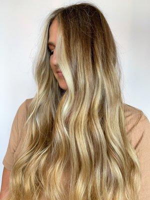 Bright money piece with low maintenance balayage!