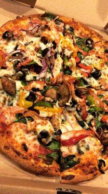 This small veggie pizza for $10 was delicious!! Perfect for 1 person! Thin crust, super fresh, and very flavorful!