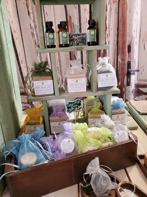 HoneyPot Scrubs & Such Gift Shop