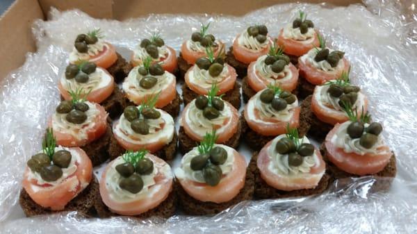 Smoked Salmon Roulade with Dill and Capers on Pumpernickel