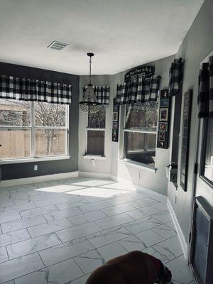 Breakfast nook flooring