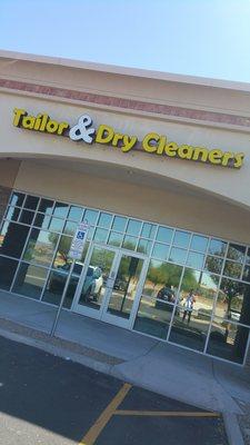 Needle and Thread: Tailor Cleaners & More