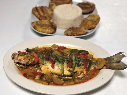 Pescado Sudado
(Whole Fish Stew)