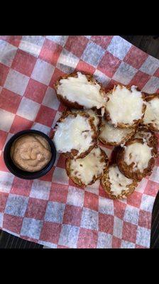 Cheesy hash browns bites with chipotle sauce