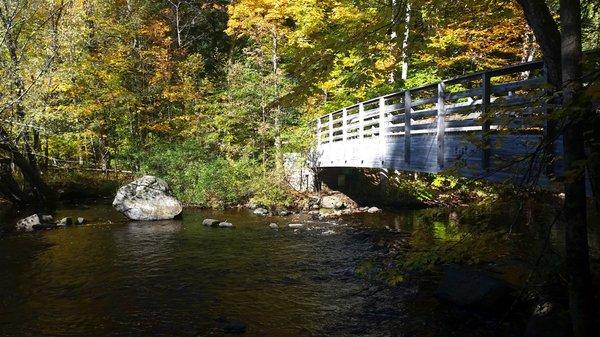 The footbridge over the mouth of Swamp Creek as it enters the Peshtigo River