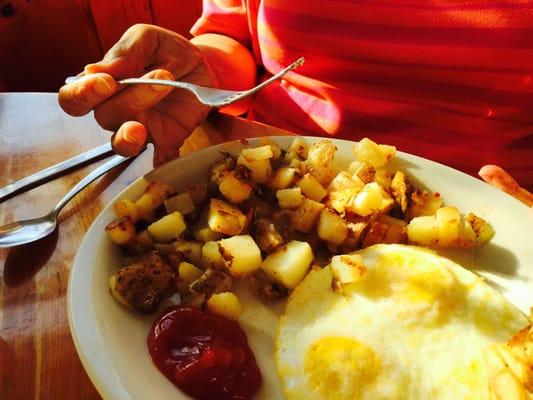 Another friend had eggs and potatoes and was very happy with her food.