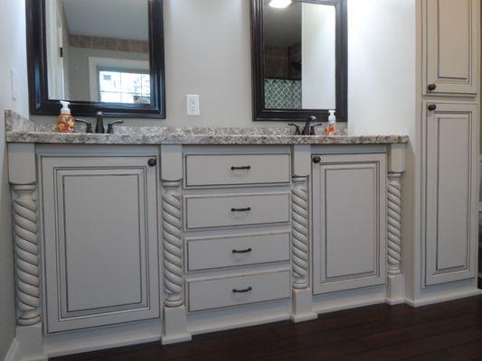 William J Luebbering Custom Cabinets