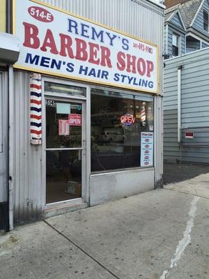 Remy's Barber Shop Mens Hair Styling