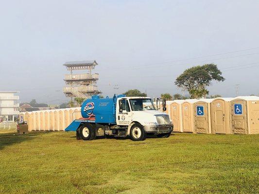 Elvis portable toilets from Charleston SC to Wilmington NC. Servicing eastern parts of the Carolina's.