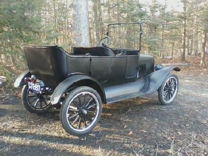 New flat glass windshield installed on 1919 Model T (after)