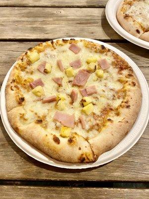 Hawaiian pizza