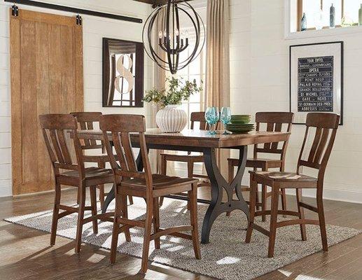 Intercon's Gathering Table Set "The District" made of Solid Knotty Birch