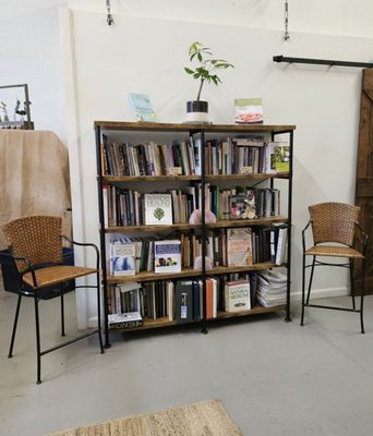 Nice seating area w great informative books.