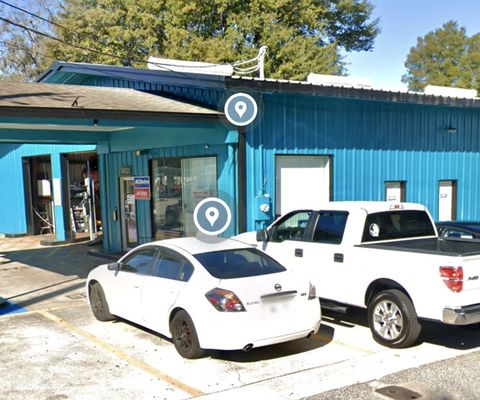 Crossroads Auto Repair& Service is located at 5921 Arlington Rd, Jax. FL 32211 & shares facilities w/CAM Auto