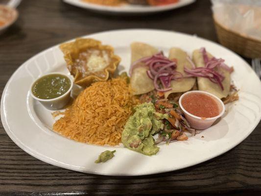 Dinner Tacos De Carnitas