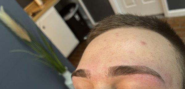 Men's eyebrow threading