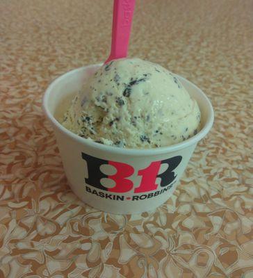 Chocolate chip ice cream