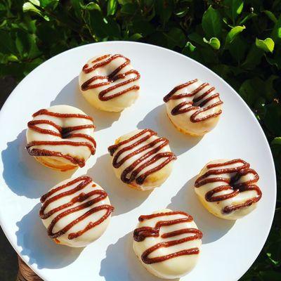 Cinnamon roll donuts