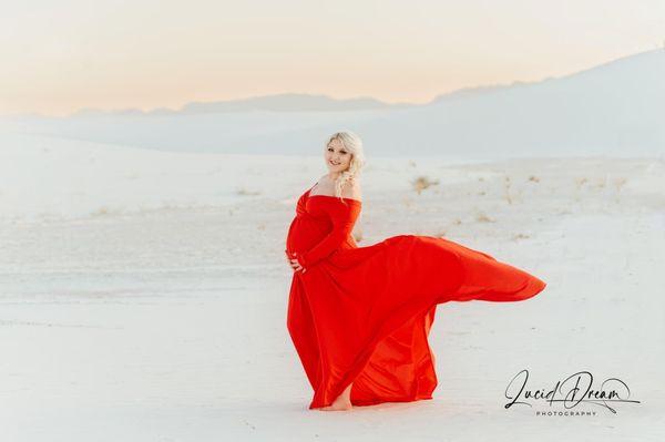 Maternity session at White Sands