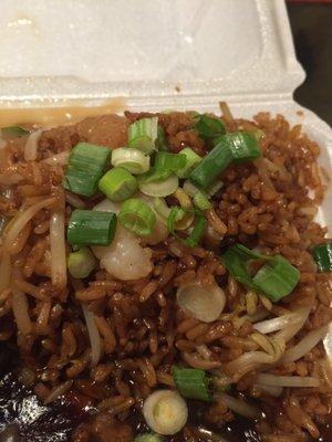 I asked for extra bean sprouts & green onions on my fried rice and they charged me $2 which is fine, but this is what that gave me for $2