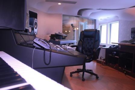 Suite 1000 Control Room & Vocal Booth