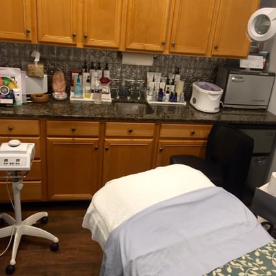 Ageless Image treatment room