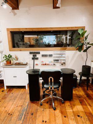 Nail Station