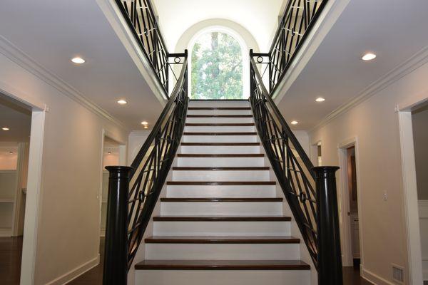 Open foyer with barrel vaulted ceiling