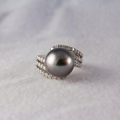 Modern Black Pearl and Diamond Ring