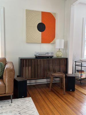 Modern Avenue Company's "Urban Mid Century Modern Black Record Player Vinyl Storage Stand" fits perfectly in our room! Looks fantastic!