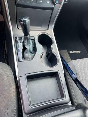 Clean middle console