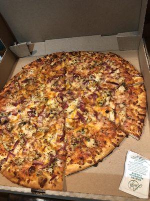 Noah's Pizza - chicken, bacon, red onion