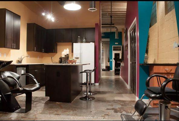 This is where all the magic happens. Book your next salon service with Salon Styles.