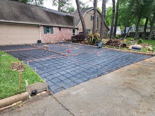 Driveway with rebar