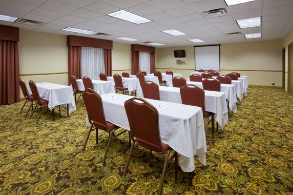 Country Inn & Suites By Radisson, Watertown, SD