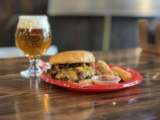 Original Burger with Mozzarella Sticks and the Gun Hill IPA