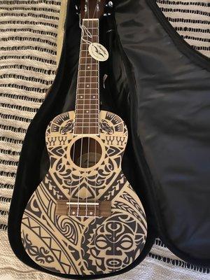 Photo of the ukulele I bought and had shipped to CA when I returned the following week.