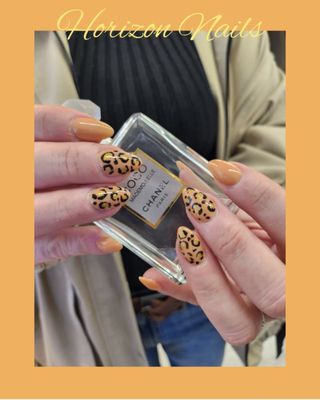 Leopard nails