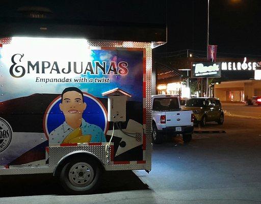 Empajuanas food truck, at The Rock (7th Av., Melrose district)