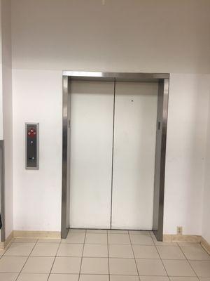 Sears Great Northern Mall elevator