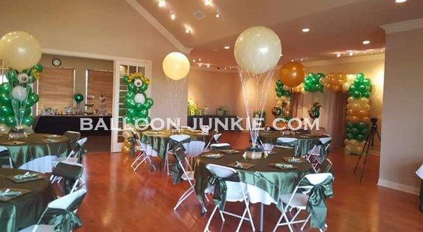 Full room event decor. Balloon Junkie does it all.