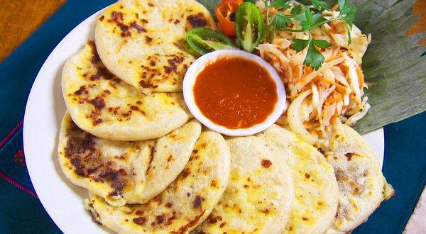 Pupusas (queso,frijoles,chicharron o revueltas)