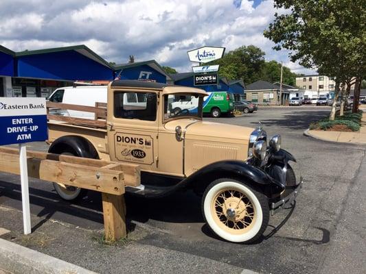 Old school delivery truck