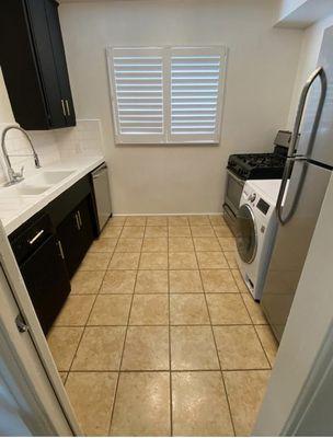 Kitchen before cleaning service