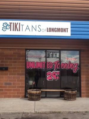 Longmont's most affordable and friendliest! Lotions, stand up or traditional tanning beds, and South Seas airbrush spray tans.