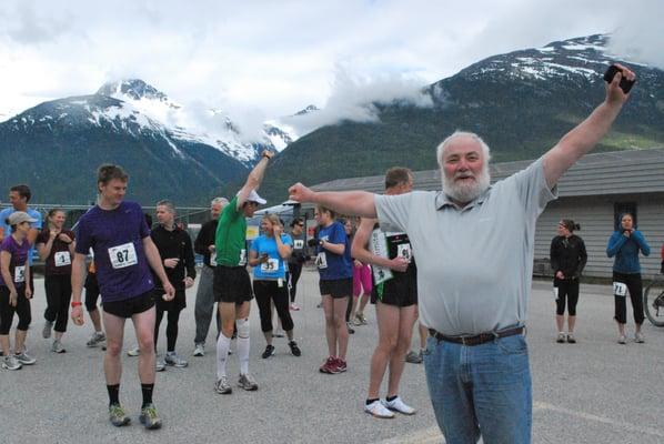 Duff's is proud to sponsor the Skagway full & half marathon!  Here is Buckwheat, local celebrity and marathon race director.