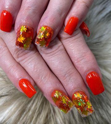 Love my fall leaves nails