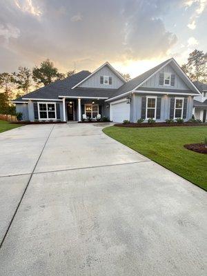 New construction home located in Spanish Fort, AL