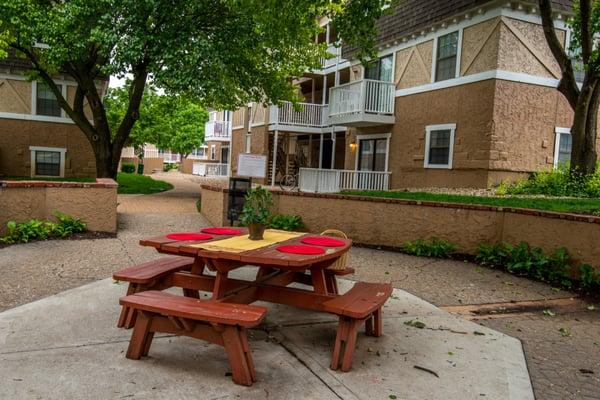 Central courtyard complete with picnic table and community grill